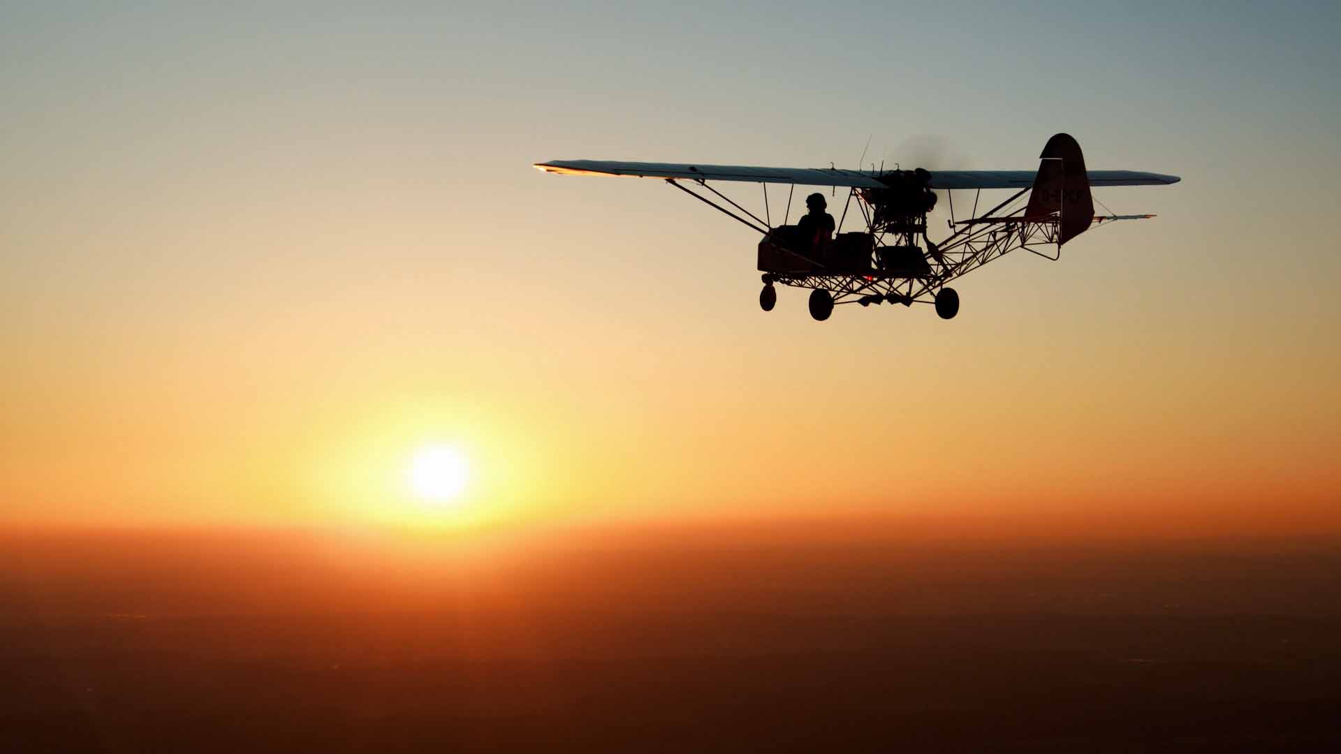 210315_Hornbach_MacherStory_Flugzeug_UHD_20Mbit_FINAL_CLEAN_00_03_53_21